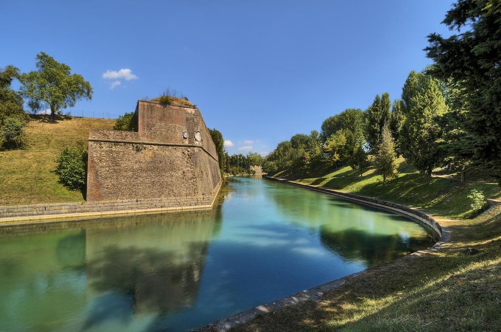 Апартаменты La Rosa Del Garda Пескьера-дель-Гарда Экстерьер фото